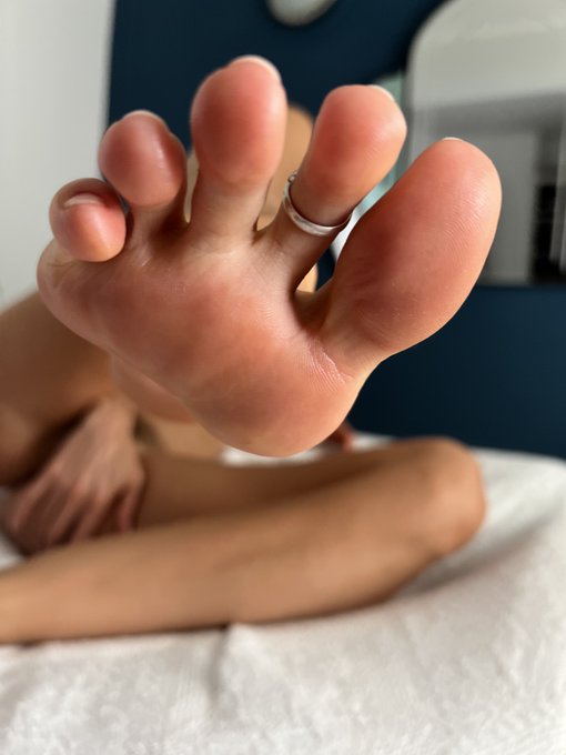 Open your mouth! #feet #toes #longtoes #feetfethish #footfetish #feetcontent #feetpic @retweetfeet12k<a href="/tag/feet"class="tags">#feet</a><a href="/tag/toes"class="tags">#toes</a><a href="/tag/longtoes"class="tags">#longtoes</a><a href="/tag/feetfethish"class="tags">#feetfethish</a><a href="/tag/footfetish"class="tags"><span>#footfetish</span></a><a href="/tag/feetpic"class="tags"><span>#feetpic</span></a><a href="/tag/feetcontent"class="tags"><span>#feetcontent</span></a>