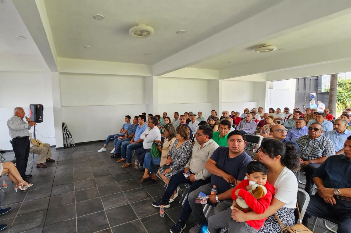 JSALGADOBRITO's tweet photo. Reuniones informativas con ciudadan@s de reconocido liderazgo en #Cuernavaca y #Jiutepec sobre mi participación en el proceso de #Morena a Coordinador de Defensa de la Transformación en nuestro Querido #Morelos.

Confiamos en que seremos incluidos en la encuesta definitoria. https://t.co/OPmE45RgPO