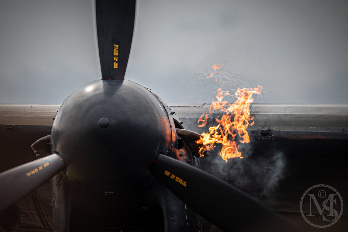 A few pics from the annual Lincolnshire Lancaster Association and <a href="/RAFBBMF/">RAF BBMF</a> members day yesterday, thanks to all the team  for organising another fantastic event, we even won a book in the raffle 😀👍