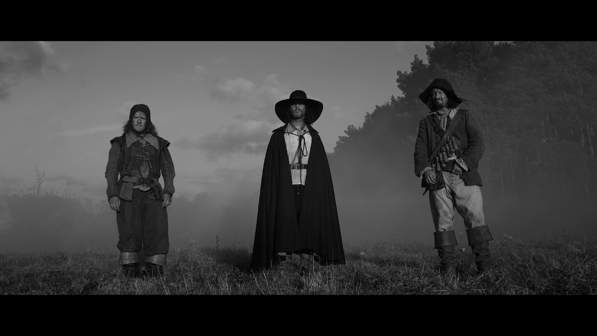 Ponisiaco's tweet photo. No arranqué muy bien el #MesDeTerror. Desde su composición #AFieldInEngland logra maravillas, y aún más cuando desata en imágenes el poderío detrás de lo experimental y lo esotérico. Pero por otro lado, desarrollo y personajes son de una monotonía extrema. Estoy para una siesta. https://t.co/fWV0X56O92