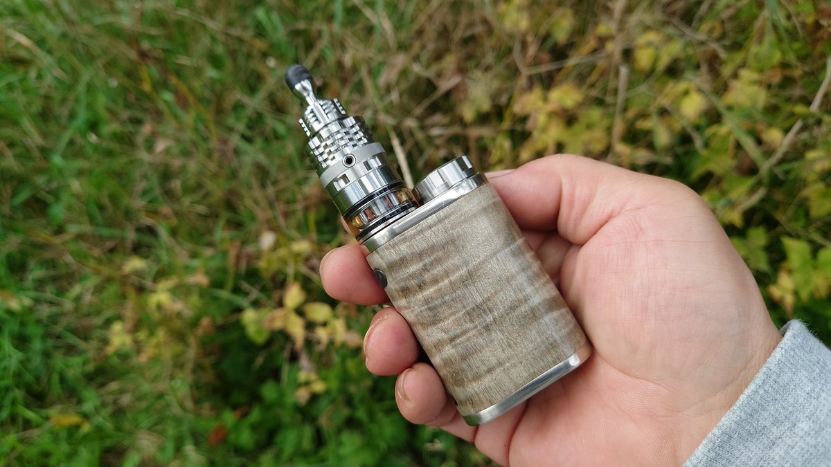 CebrjowHwScHCkj's tweet photo. çãããã¯ãã£ãã§ððä»é±ãå®ãããå®å
šã«ððŠ #eleafistickpico75w + #ambitionmods #BishopMTLRTA ððŠèèèãå¡ã£ãŠã¿ããå¿ãªãæ¿ããªã£ãæ°ããããåºåŒµè¡ã£ãŠããŸãã #VAPE #vape奜ããªäººãšç¹ãããã #VAPE奜ããšç¹ãããã #VAPEåå¿è
#eleaf #istick #PICOã«ã¹ã¿ã https://t.co/5j9f2VjQJ6