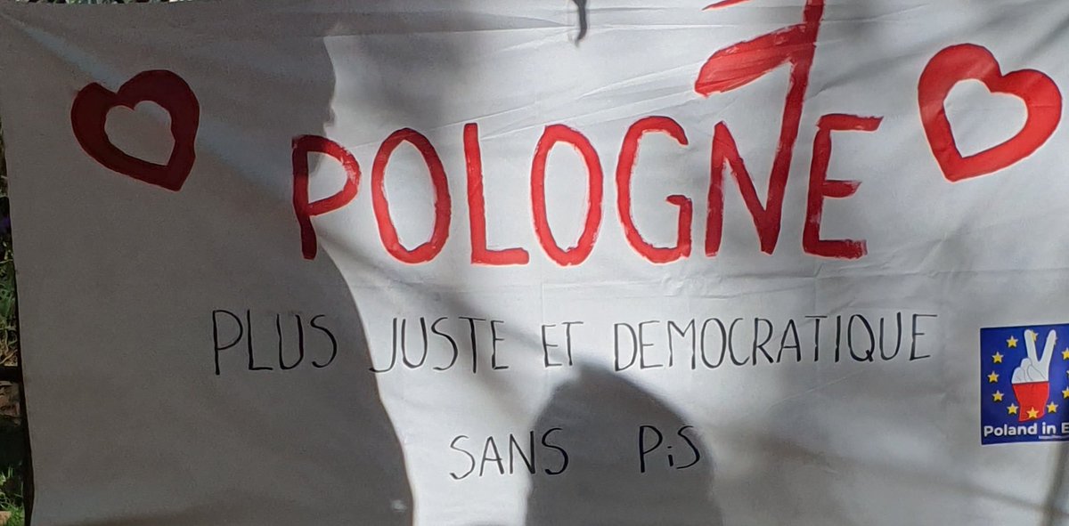 PestelEric's tweet photo. #ElectionsPologne2023 #Valeursdémocratiques 
Heureux d'avoir apporté notre soutien à  nos partenaires @ADDP_France pour une campagne dure au nom de @RenaissanceUE75 &amp; @RelaisParisRE Merci @JoannaLasserre pour son énergie &amp; sa détermination #Soutienauxforcesdemocratiquespolonaises https://t.co/gkrBr8jQyl
