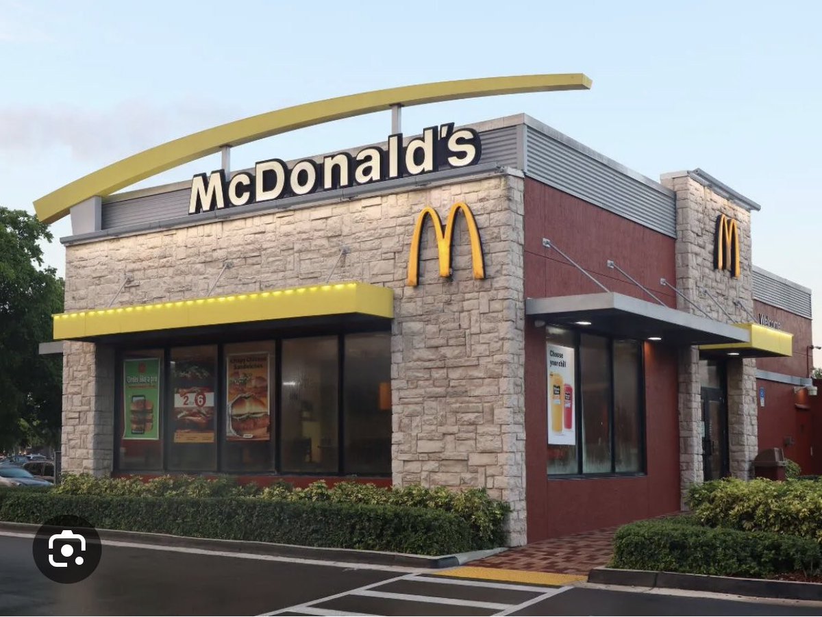 OMG this place has become so slow. i’m not loving it.  The kiosks are not responsive and the drive thrus are horrid.  #Mcdonaldssucks