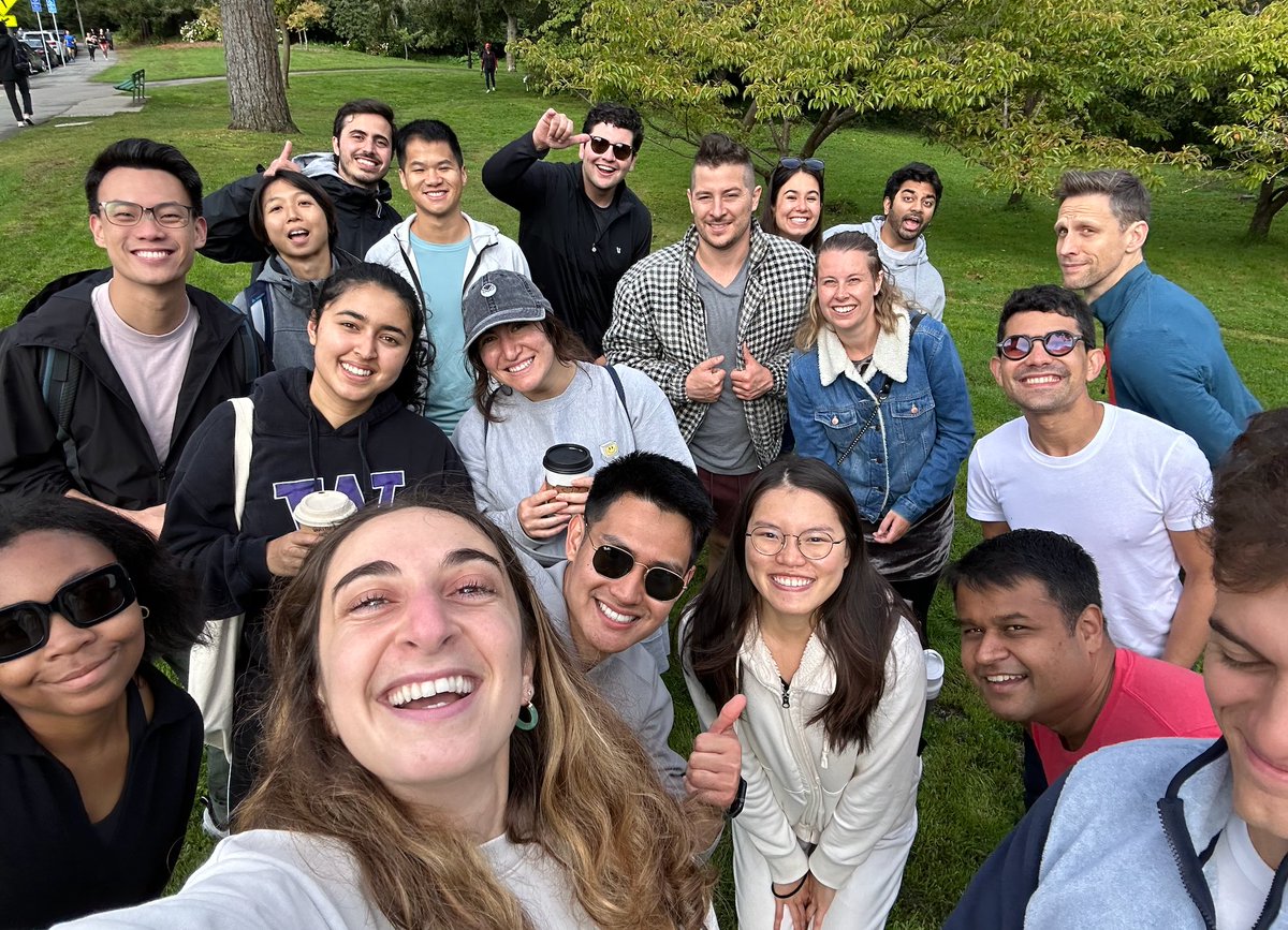 adele_bloch's tweet photo. Walk #8! These early-morning conversations are always so special🤩

Join us: every Saturday, 8 AM, in SF! 🎉

Today’s topics: Longevity, ghost guns, our favorite dystopian novels, is AI generated art - art?, how to get comfortable being uncomfortable, emotional intelligence of psychopaths, building relationships on interests vs values, how much pop culture should you know, food and culture in Uruguay, the hive mind, Love is Blind, how to question what your family wants for you, favorite fall traditions, social media algorithms, when pressure can be helpful, and MORE!