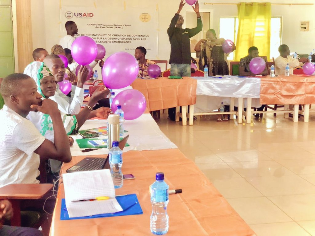FlorentAbalorou's tweet photo. @Asso_Barika @USAIDOTI @USEmbassyBenin C'était simplement wahou!
Enrichissant !
Merci à toute l'équipe @Asso_Barika et au PTF @USAID à travers son Programme Régional d'Appui aux Pays Côtiers #PRAPC https://t.co/cA17KfK36s