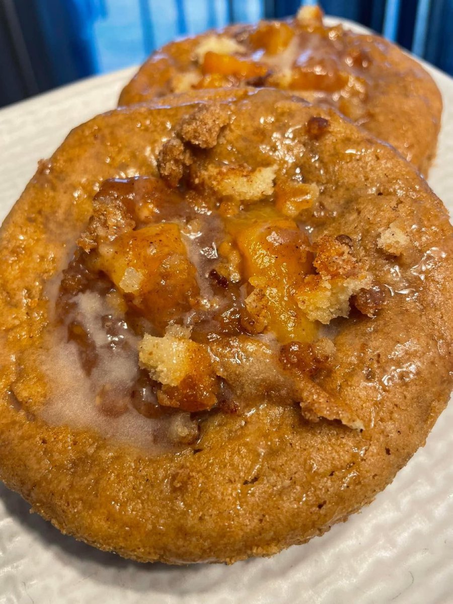 Shaaannneeeeee's tweet image. Peach cobbler cookies!?!?!?😮‍💨😩😩