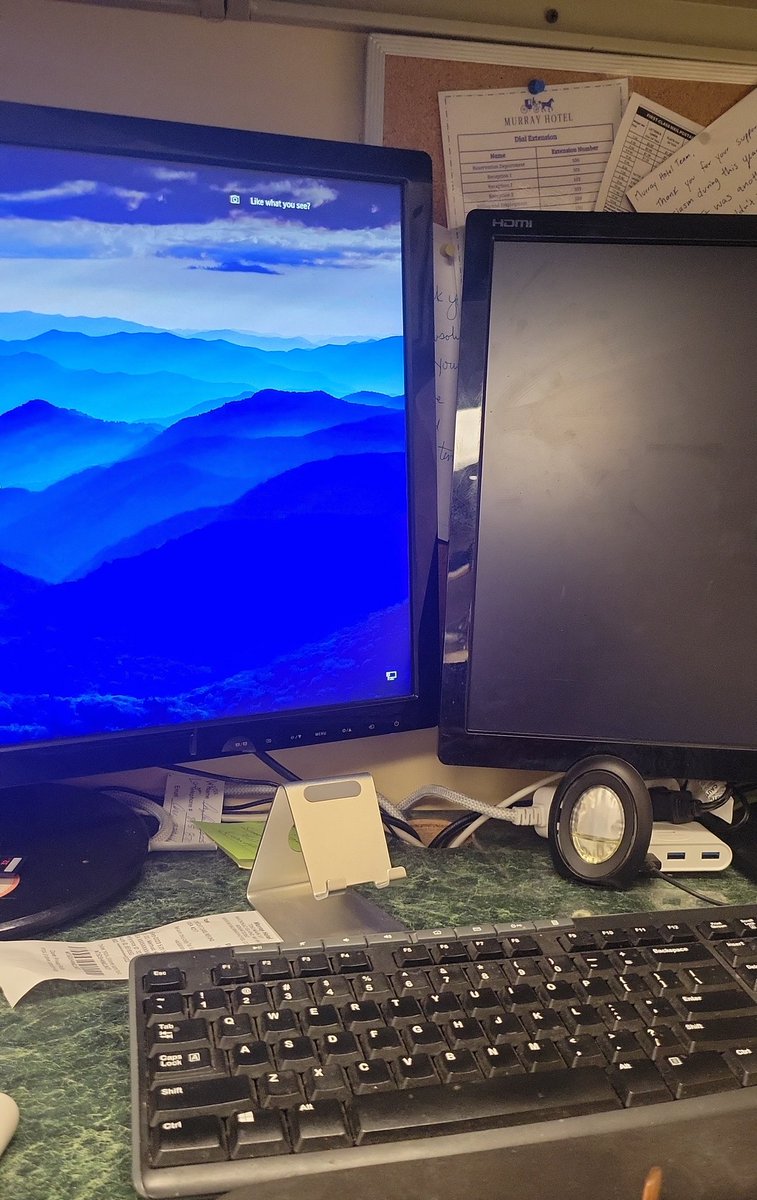 toyaLaCam's tweet image. Homeeeee time!! Off tomorrow and it's not because I'm sick #backtonormal #fullyrecovered #Godisgood