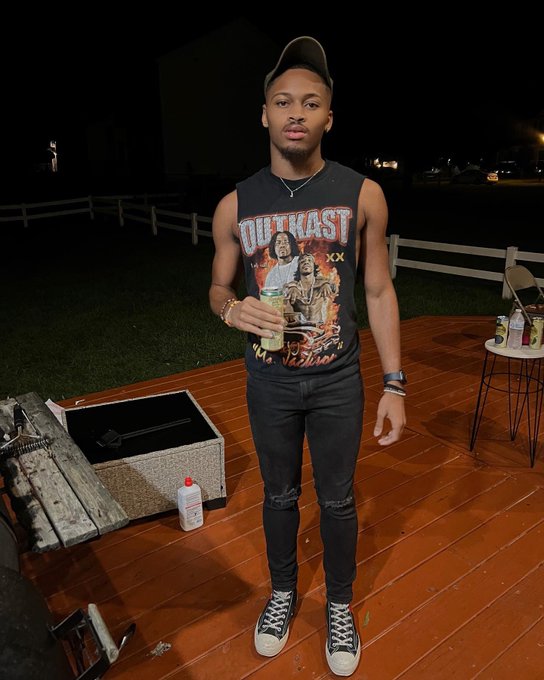 I Need a Ken to my Ken https://t.co/D9hjrMP8EI