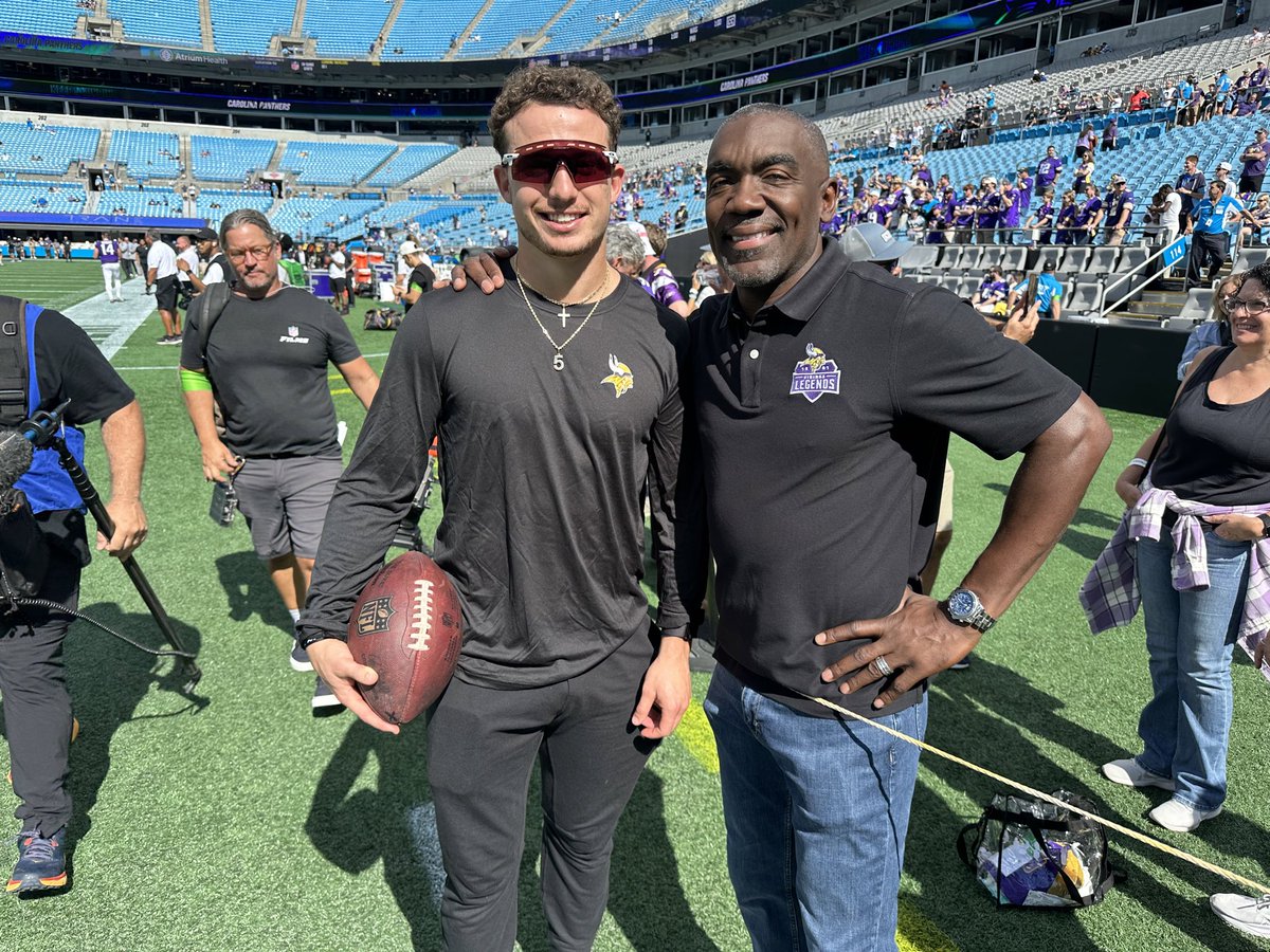 Great to see my guy <a href="/thayerthomas1/">Thayer Thomas</a> in the purple and gold <a href="/Vikings/">Minnesota Vikings</a>