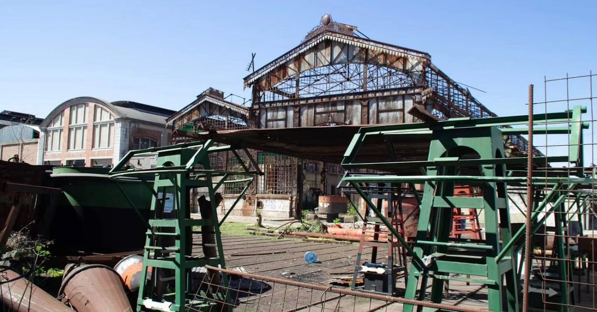FedeAtenea's tweet photo. Poner en valor el sur de la ciudad de Buenos Aires y pensar en proyectos que revaloricen el perfil productivo de la CABA es el desafío de todo el ecosistema productivo y el Estado.

Gracias a los trabajadores por recibirnos y por defender nuestra soberanía.
@mujdesarrollo https://t.co/6iFz2pd8kw