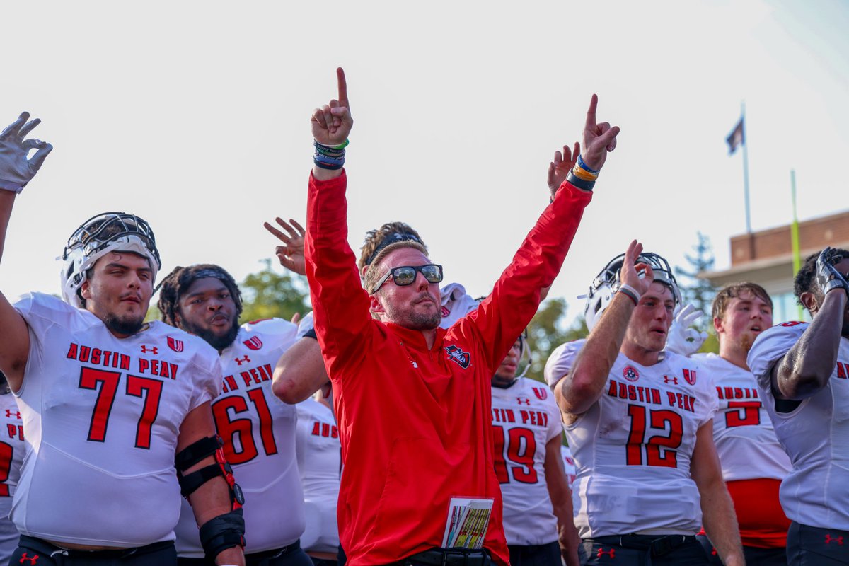 letsgopeay's tweet photo. W’s all weekend‼️

#LetsGoPeay https://t.co/w76CutEvNp