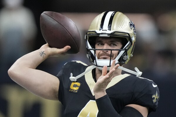 OCPDesigns's tweet photo. NFC South QBs through 4 games 🤔

Baker Mayfield:
882 Yards, 7 TD, 2 INT, 101.5 Rating

Derek Carr:
763 Yards, 2 TD, 2 INT, 80.1 Rating

Desmond Ridder:
744 Yards, 3 TD, 3 INT, 77.9 Rating

Bryce Young:
503 Yards, 2 TD, 2 INT, 75.0 Rating https://t.co/SiADPwHYH5
