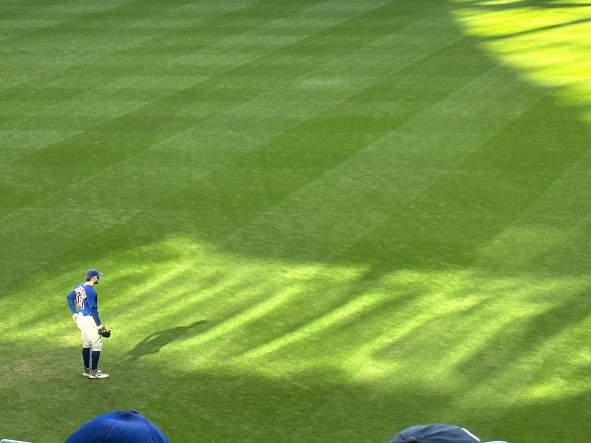 Lot of debate over what Tauchman is thinking in left field… @MTauchman @Cubs @Brewers #ThisIsMyCrew