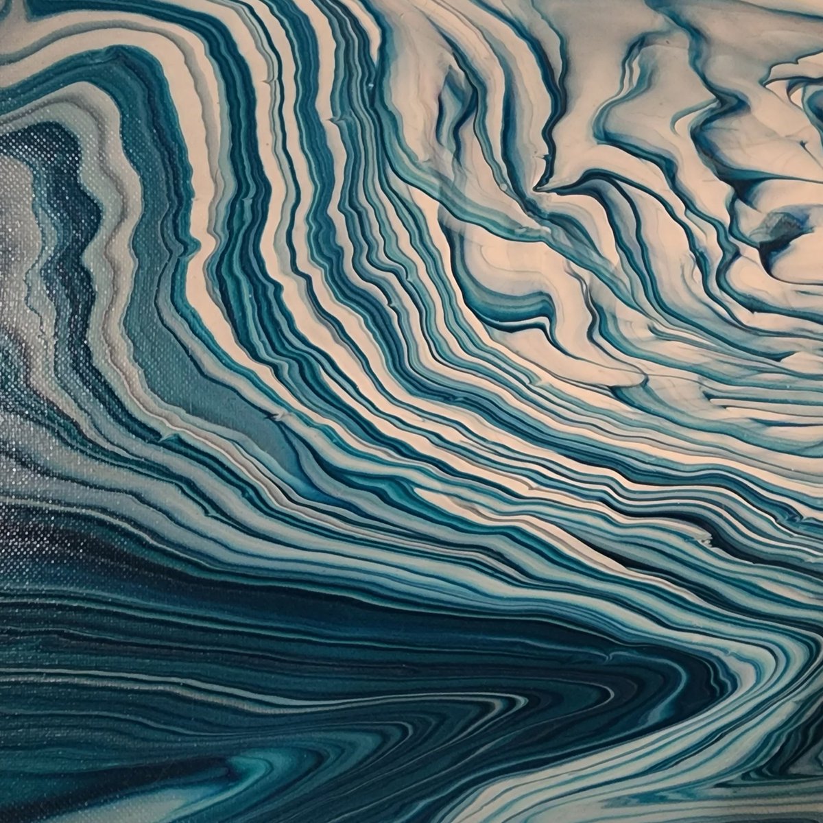 SkizzyPours's tweet photo. Building a new profile exclusively for my Physical paintings to be showcased https://t.co/T2DhHEcwcQ