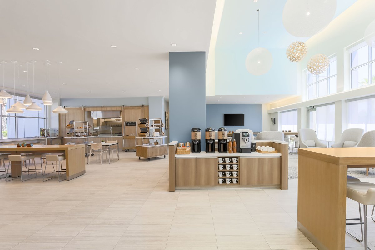 ElementOntario's tweet photo. Enjoy a relaxing morning in Ontario with a hot cup of joe in hand! Stop by the lobby to get your energy fix. ☕️ https://t.co/FHvNoeaQqa