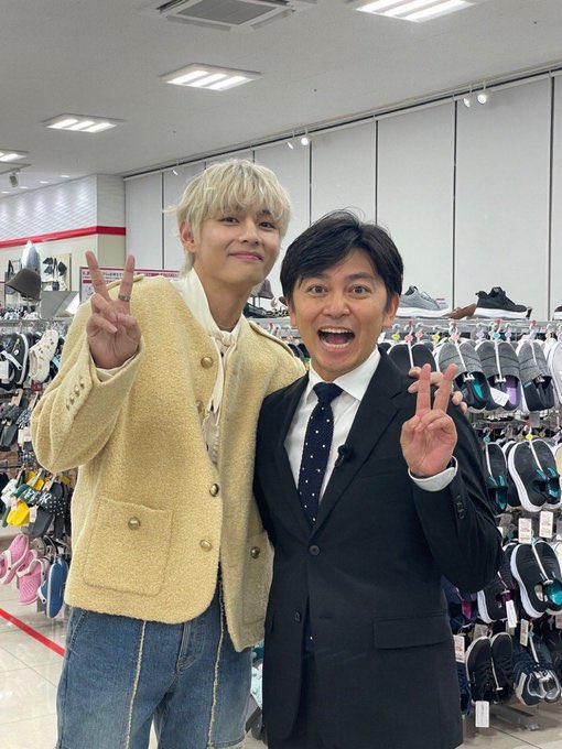 jjj01260901's tweet photo. おはよー月曜日☁️☀️

昨日のぐくのすぺの訳してくださった
ツイみて 断然‼️これまで以上に
グク応援😊❤️‍🔥
【応援してくれる人のために頑張る】
って。
色んなこと話してくれたね～
テテくんも可愛いかた
今週もがんばろねーっ♡

#3DOutNow
#3D_Jungkook
#3DbyJungkookOutNow
3D BY JK IS HERE ❤️‍🔥 https://t.co/ECcX6NZQyN