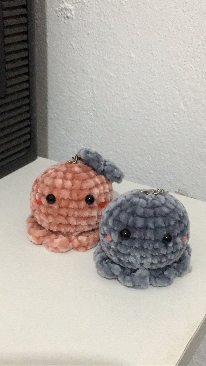 ryejiscart's tweet photo. 🏁 #siasmarket 

          octopus crochet keychain !
          50 ea + pf &amp; sf
          rcbyt https://t.co/MK5qaWvDEQ 

🖇 . . . wts lfb ph doll amigurumicute yarn kpop enhypen txt bts itzy new jeans svt seventeen twice blackpink bp aespa nct dream 127 wayv https://t.co/Wuq0uT3Ht8