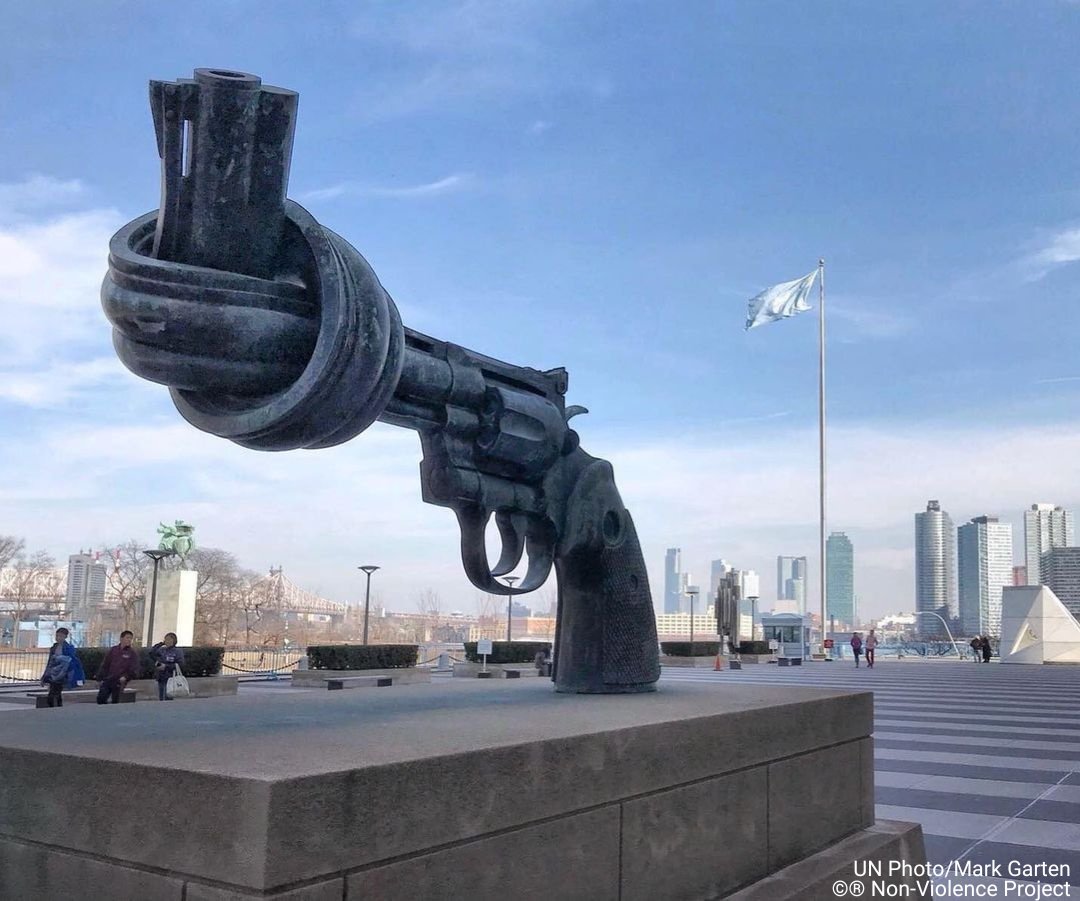 ONU_fr's tweet photo. « Souvenons-nous des paroles avisées de Gandhi : « Notre capacité à atteindre l’unité dans la diversité constituera la beauté et le défi de notre civilisation ».

— @antonioguterres à l'occasion de la Journée internationale de la non-violence.  https://t.co/5JcxuexLDP https://t.co/U129JKlY2y