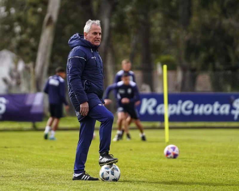 Buen punto, lo importante era no perder. Ahora a ganar en Córdoba. WE MOVE.