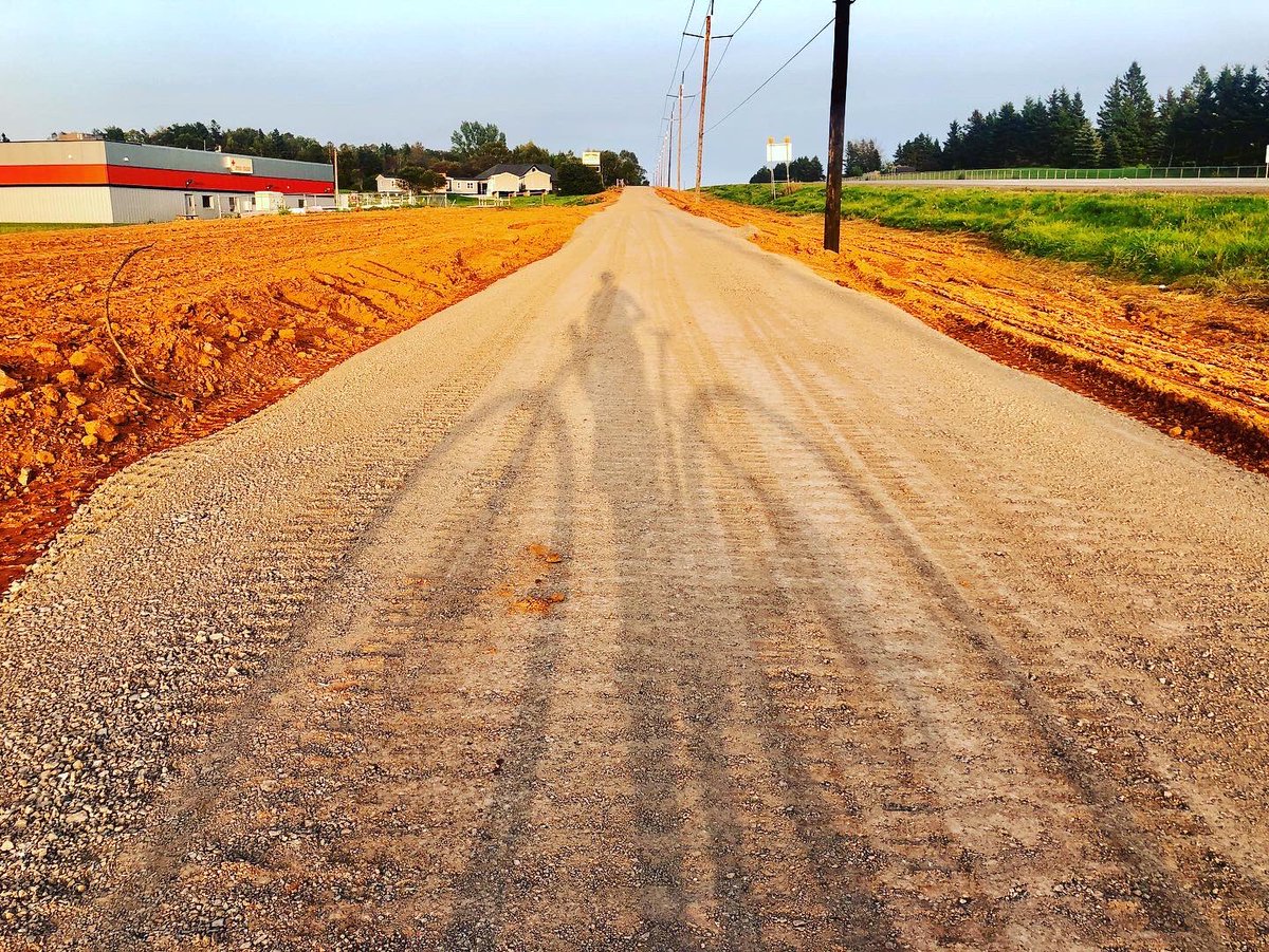 isaaams's tweet image. 📣Brand new AT lane 📣ready for paving that connects the separated path along the bypass and Brackley pt rd, with Confederation Trail at Mt. Edward rd.