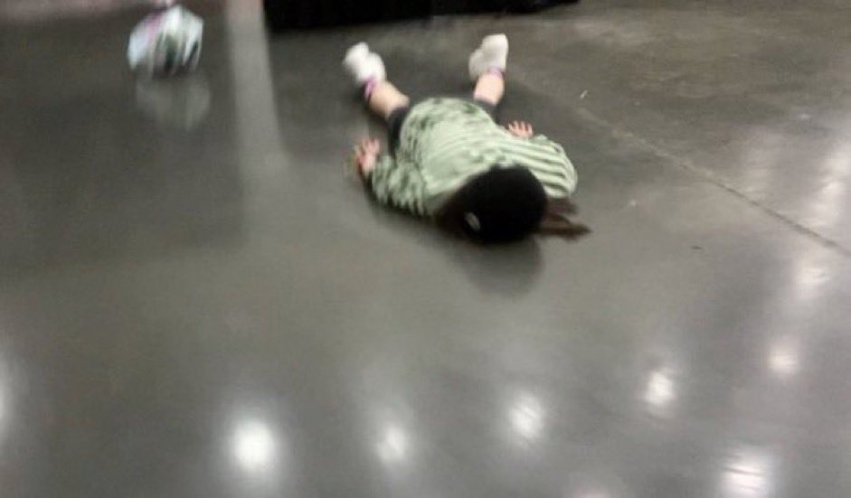 <a href="/Ranboosaysstuff/">Ranboo</a> <a href="/ranaltboo/">Ranbalt</a> owe owwie my bones ahhhh