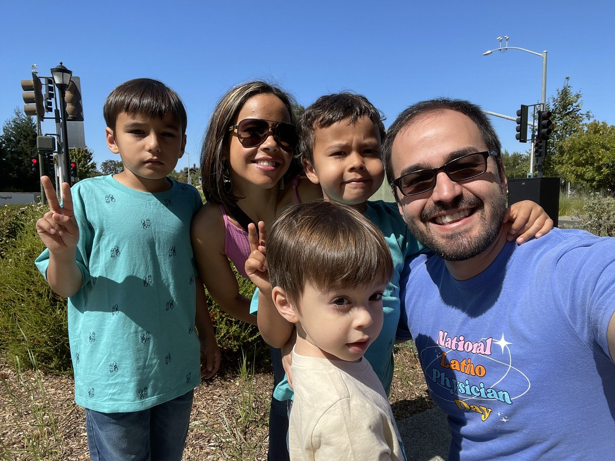 Feliz dia todos los doctores hispanos, 6% doctores en usa es muy poco, mucho menos en campos de cirugia. Tenemos que mejorar para los que van subiendo. Las futuras generaciones deserven mucho mas! Nuestros pacientes tambien!! @LmsaNational #NLPD