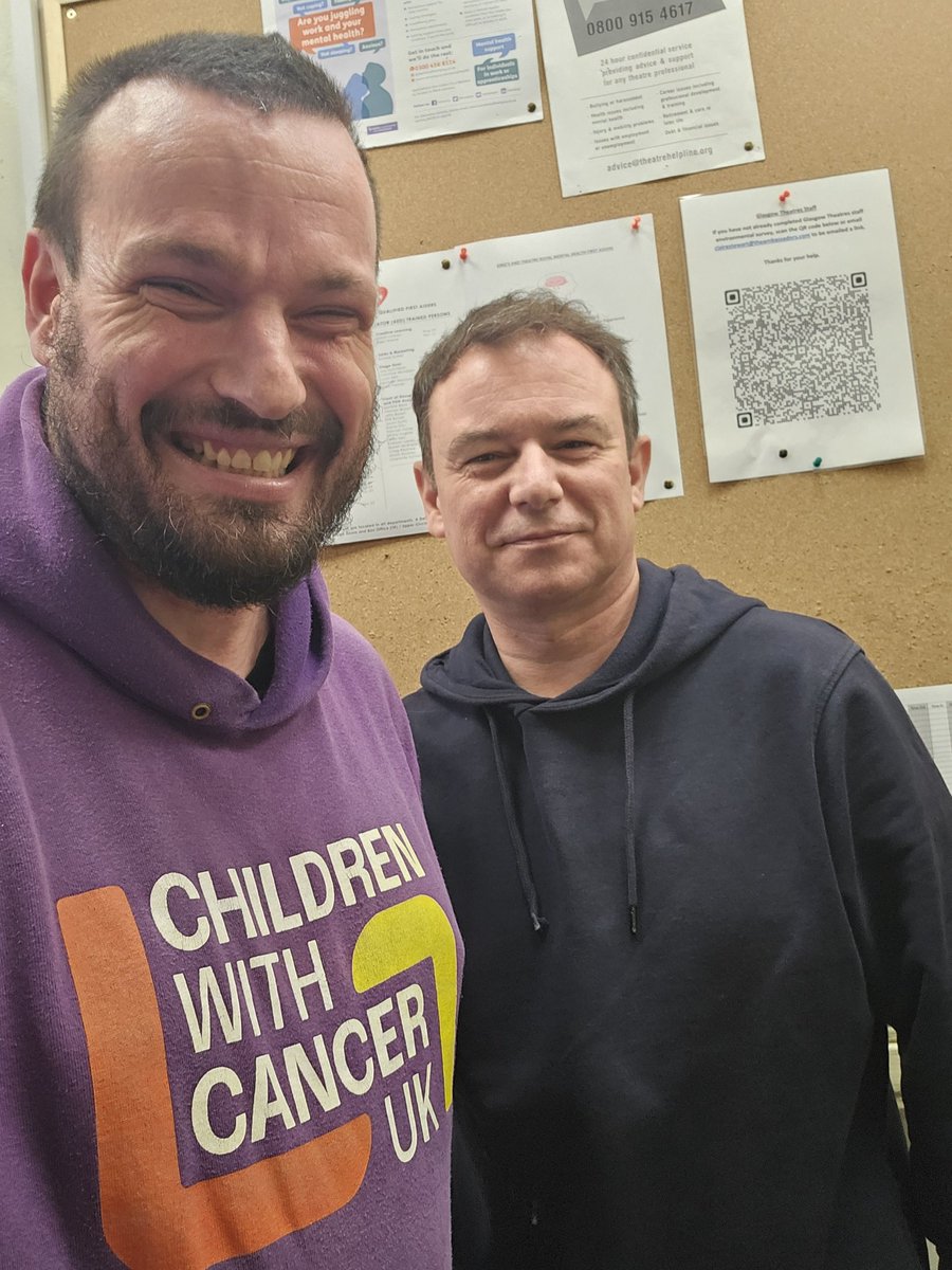13challenge's tweet photo. Huge thanks to @AndrewLancel and #bobbarrett for kicking off my new #thebill multi signed auction items yesterday for @CwC_UK. #holbycity #sachalevy #neilmanson #coronationstreet https://t.co/kKGnUssPmL
