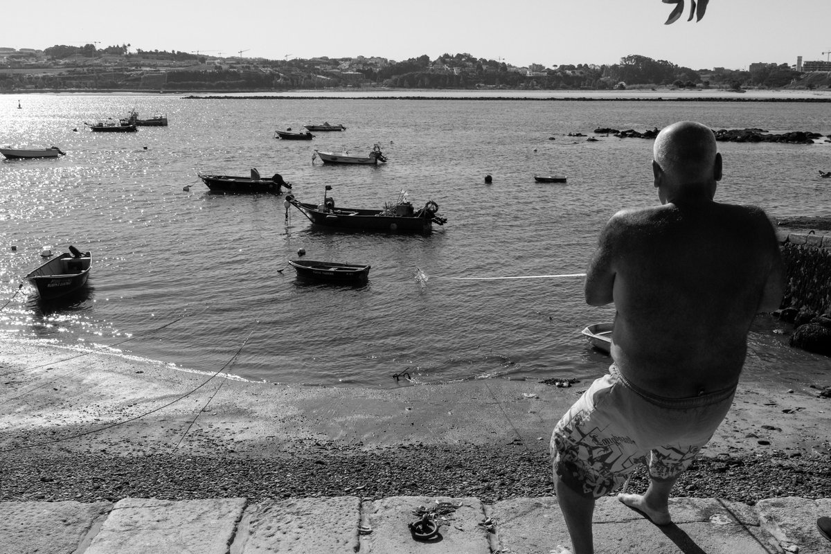 Foz, Porto

#photoobserve #magnumphotos #doubleyedge #streetselect #streetphotographyguy #streetsgrammer #believeinfilm #friendsinbnw #bnw_drama #bnw_demand #ig_photostars_bw #bnw_magazine #streetphoto_bw #monochrome #blackandwhitephotography #blackandwhitephoto #monochromatic