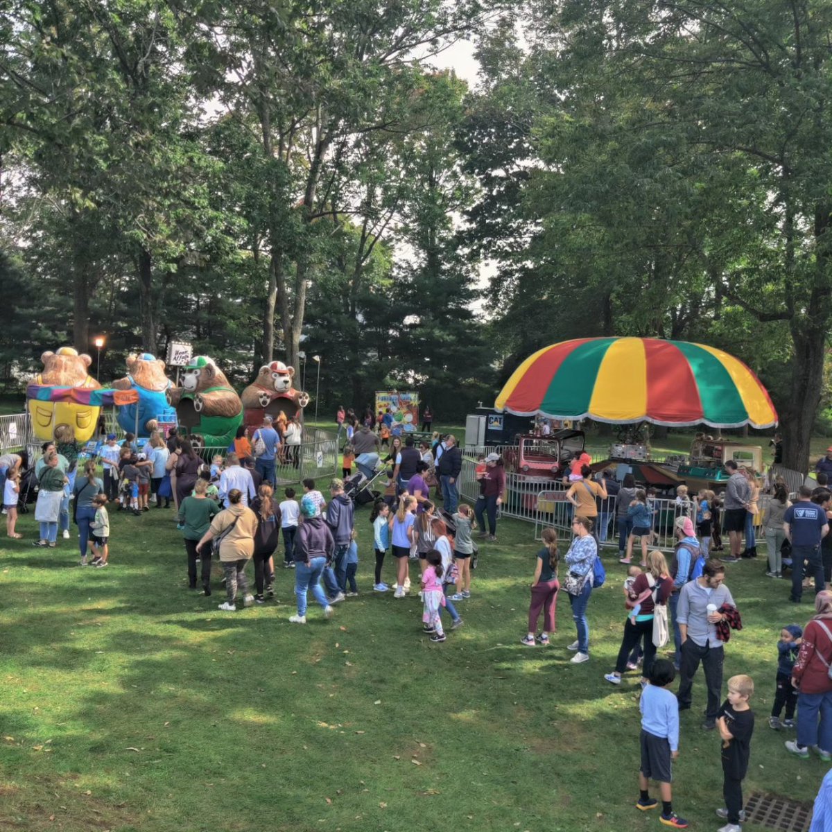 Great Fall Festival today! I hope everyone who came out, had a great time! Thank you to the staff at Town Hall, the sponsors and all of the volunteers for putting on a successful event! #MansfieldMA #Fall