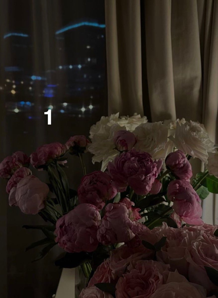 Memuii3's tweet photo. الاختيار الاول الورود 💐 https://t.co/rX4FG4RsHN