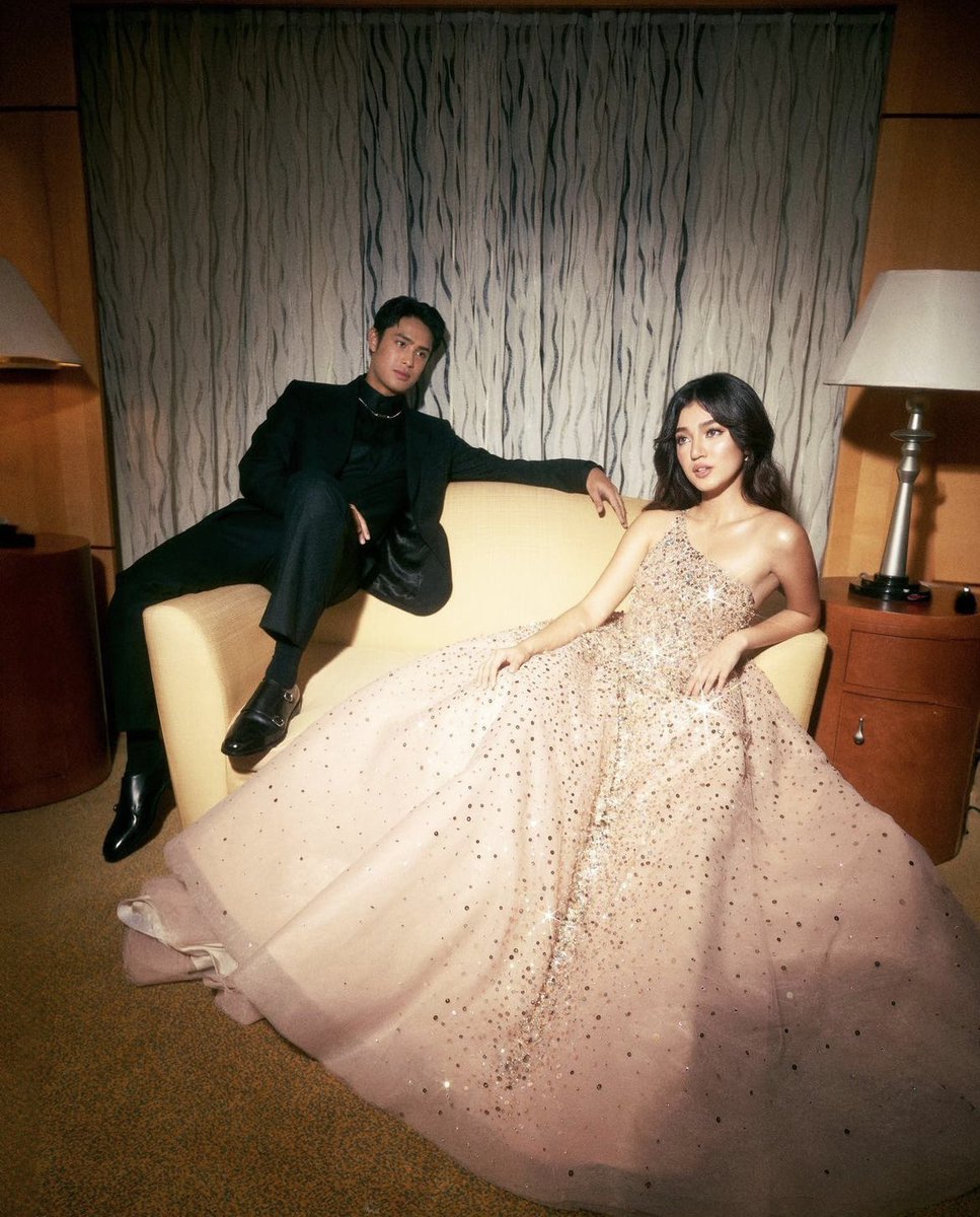 manilabulletin's tweet image. BEAUTIFUL NIGHT WITH DONNY'S BEAUTIFUL DATE 💖

LOOK: Actor Donny Pangilinan shares photos together with on-screen partner Belle Mariano as they both attended the #ABSCBNBall2023. 

"Beautiful night... with my beautiful date," wrote Donny. 

📸Donny Pangilinan/Instagram