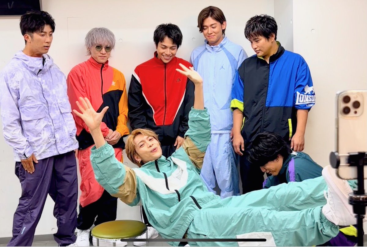 ikusooooo's tweet photo. ジャニーズWEST最高大好きアイシテル❤️🧡💛💚💙💜🩷 https://t.co/6pJlYv8E8p