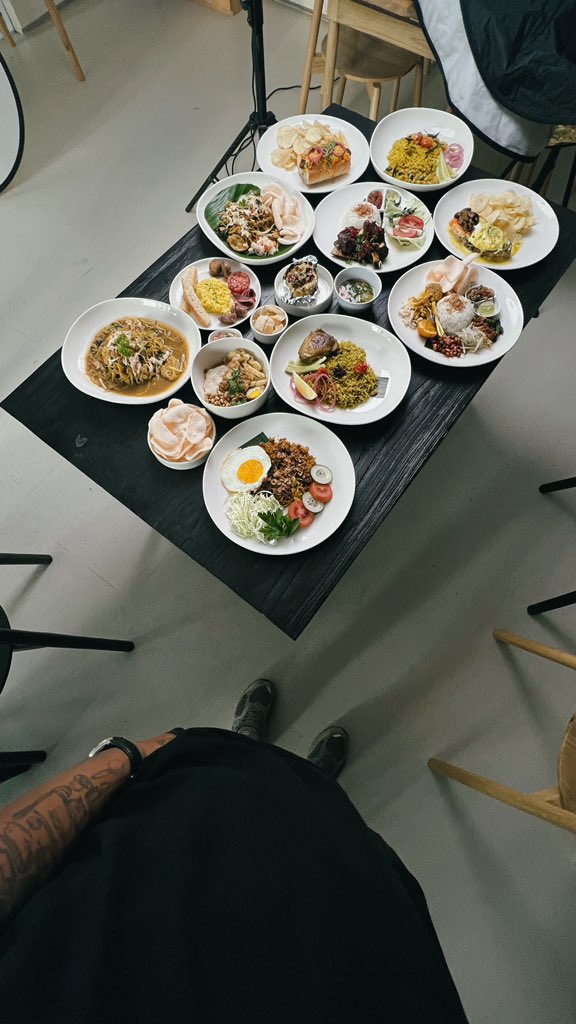 D A R I T I M U R tweet media