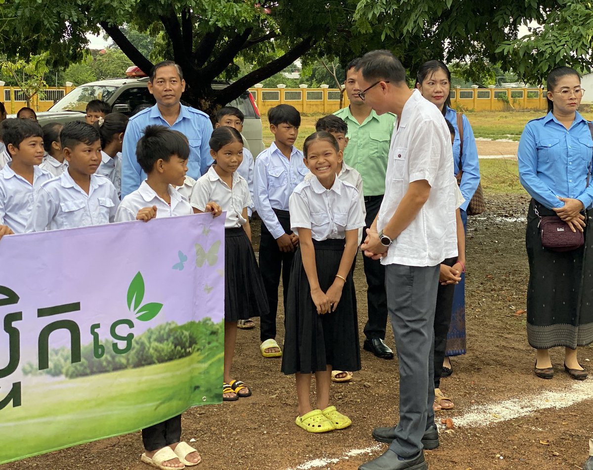 saminn2023's tweet photo. 30 Sep. 2023
I joined a MoE movement to reduce the use of plastic bags in Chulkiri district, Kampong Chhnang province. https://t.co/J99aqBazbZ