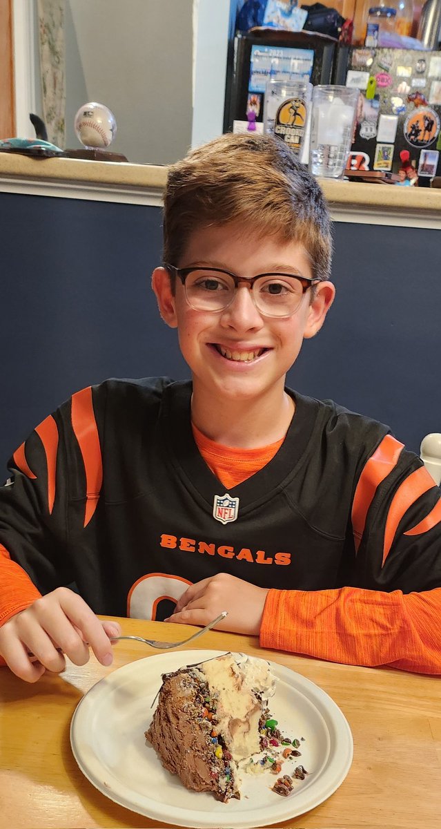 Timmy Hall🎙 tweet media