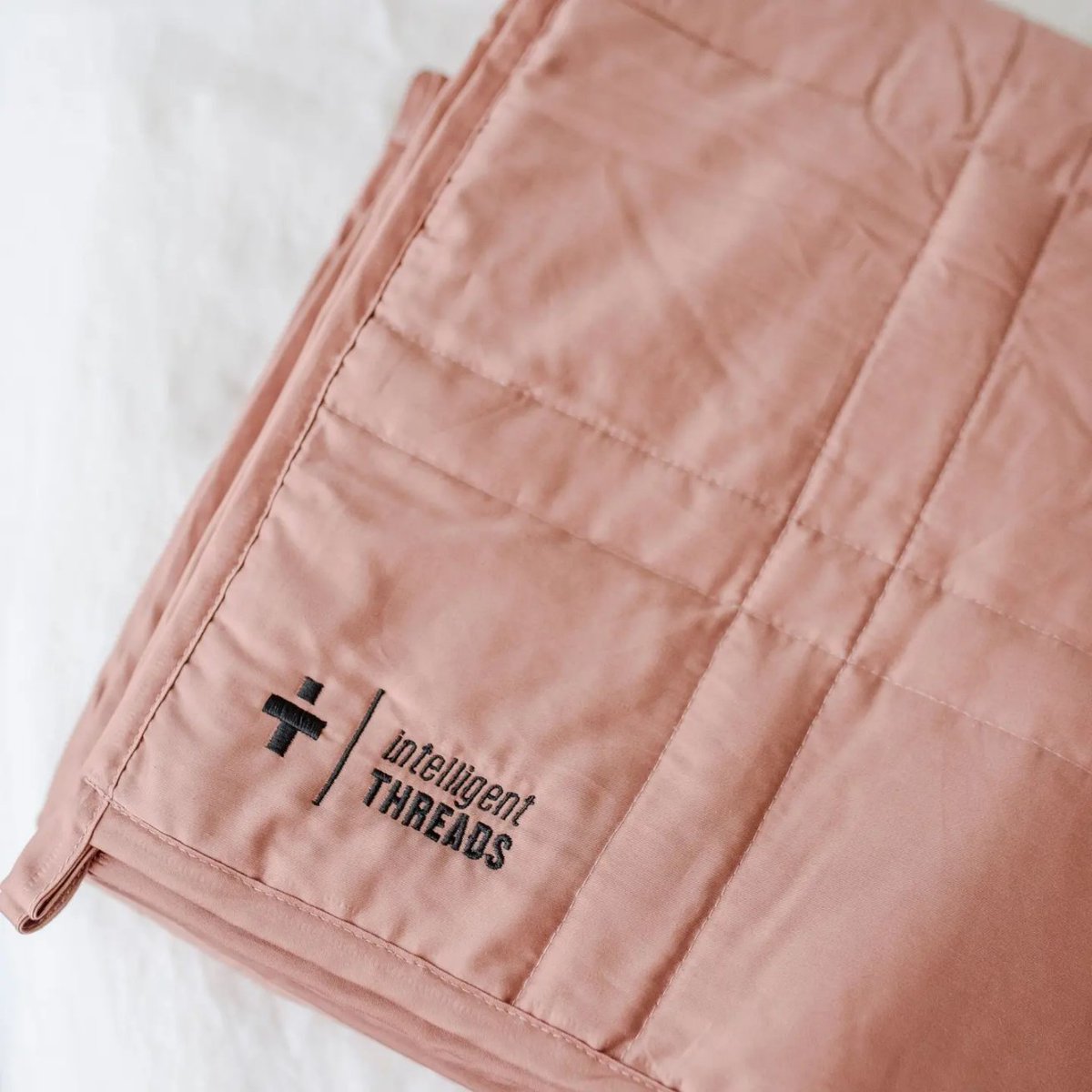 Intelligentthr1's tweet image. Our technology-embedded weighted blankets. 12lbs! 4 colors. Grab one today. Or check out our whole sleep line. 💤 😴 🌙 
-
intelligentthreads.com/product/Cotton…
-
  #musclerelease #tensionrelease #health #technology #biohacking #wellness #recovery #bettersleep #bloodflow #changeyourlife