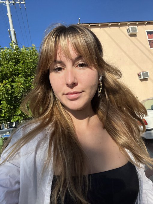 Happy spooky season 🥹😈 https://t.co/97FcNkeeQV<a href="/tag/mvsales"class="tags"><span>#mvsales</span></a>