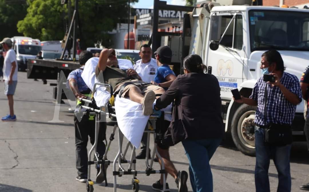 🇲🇽 | URGENTE: Asciende a cuatro el número de muertos tras el derrumbe del techo de una iglesia en Tamaulipas, México.