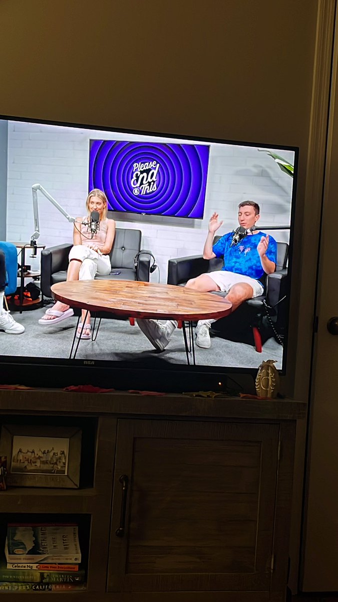 carleezyy's tweet photo. @TomScibelli where did you get this shirt? I need to have it https://t.co/82P0zy1V8t