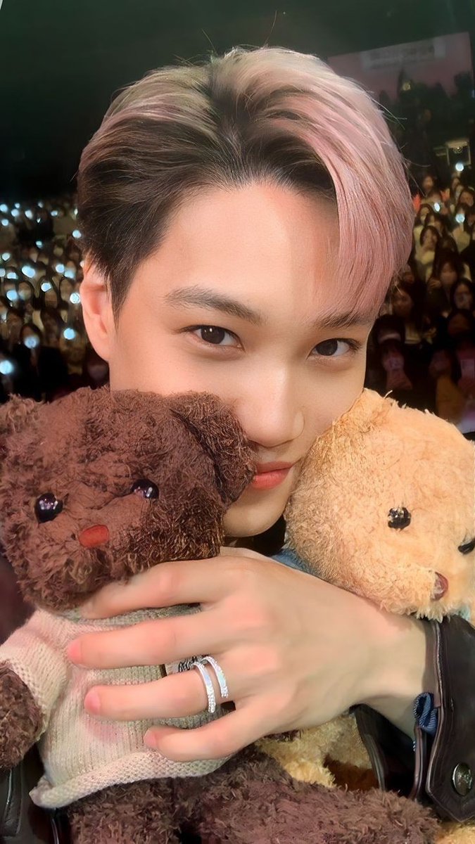 دلم برا جونگین تنگ شده🥺💔
نینی خرسمو پس بدیننننن😢😭

<a href="/weareoneEXO/">EXO</a>