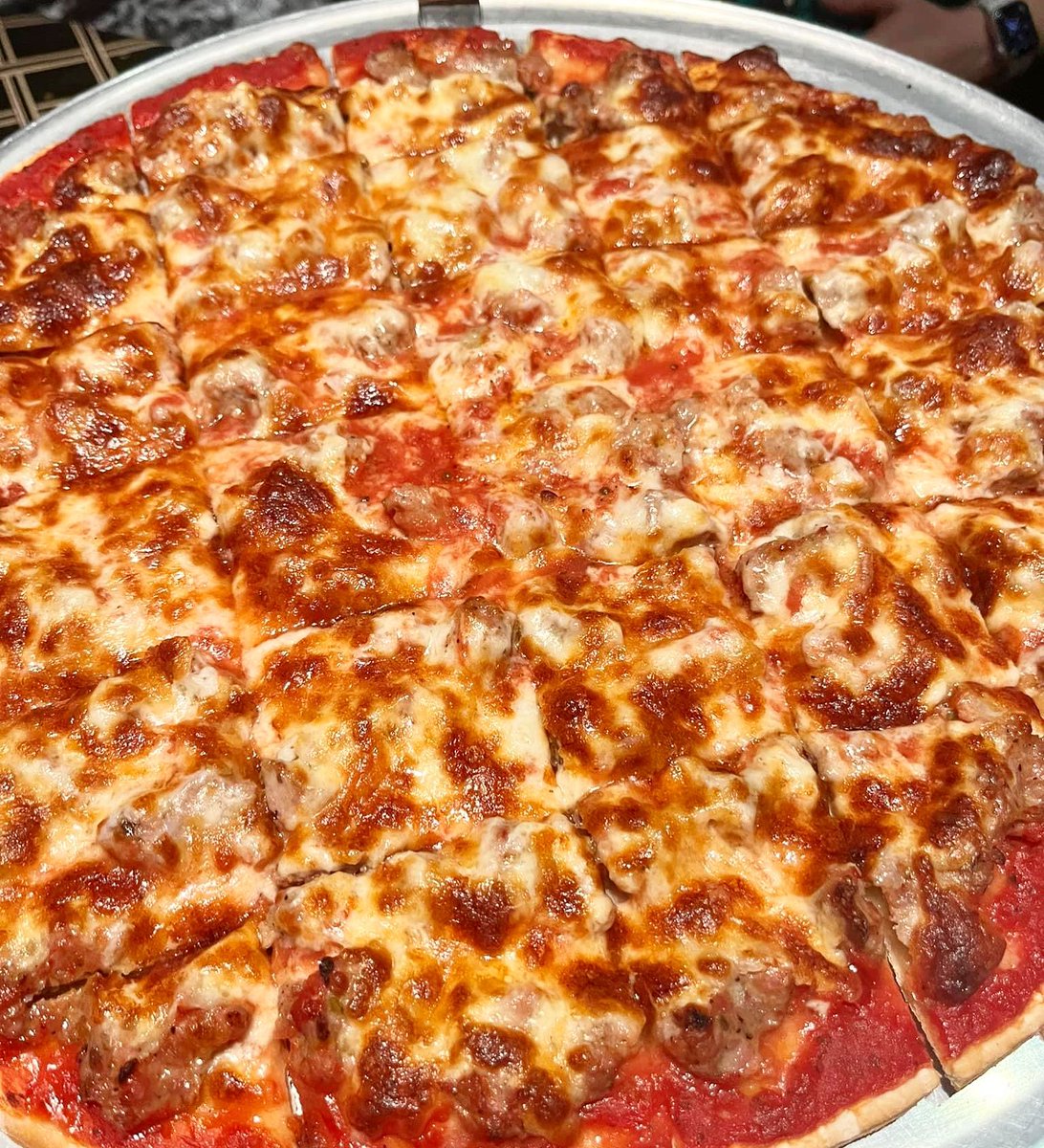 Chicago_History's tweet photo. How does this look?

Barone's In Glen Ellyn.

#ChicagoHistory ™️ https://t.co/BovZiX7FhH