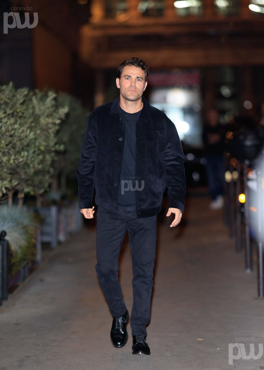 CPW_Midia's tweet photo. 📸|| EM PARIS

#PaulWesley nas ruas de Paris em 1º de outubro de 2023. Paris, França. https://t.co/uFXBcFsMYA