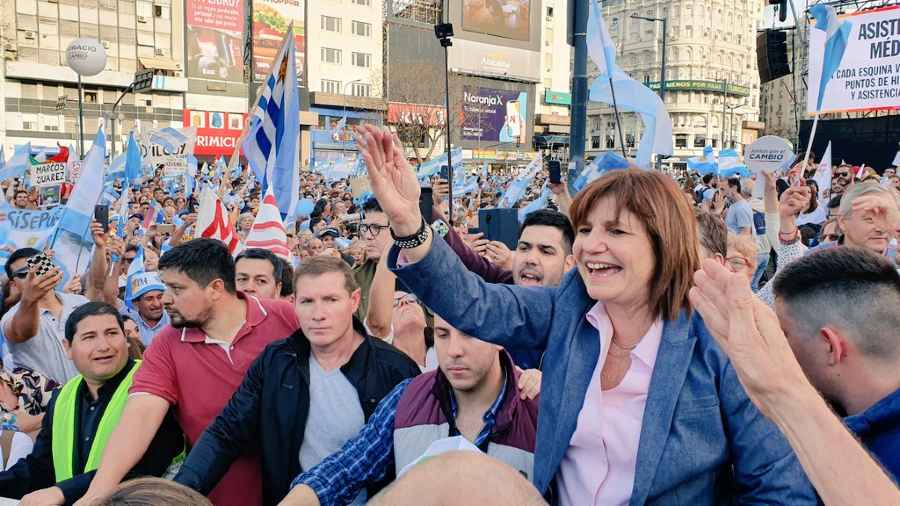 TomasMarisco's tweet photo. #PatoPresidente 
@PatoBullrich 💪 https://t.co/ZEKjBG1IYs
