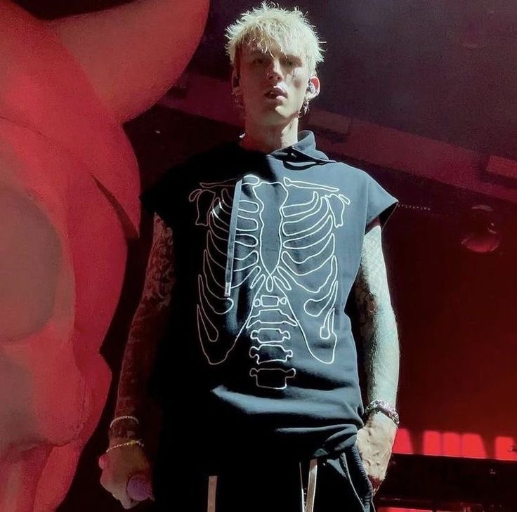 i loved this fit <3 ☠️