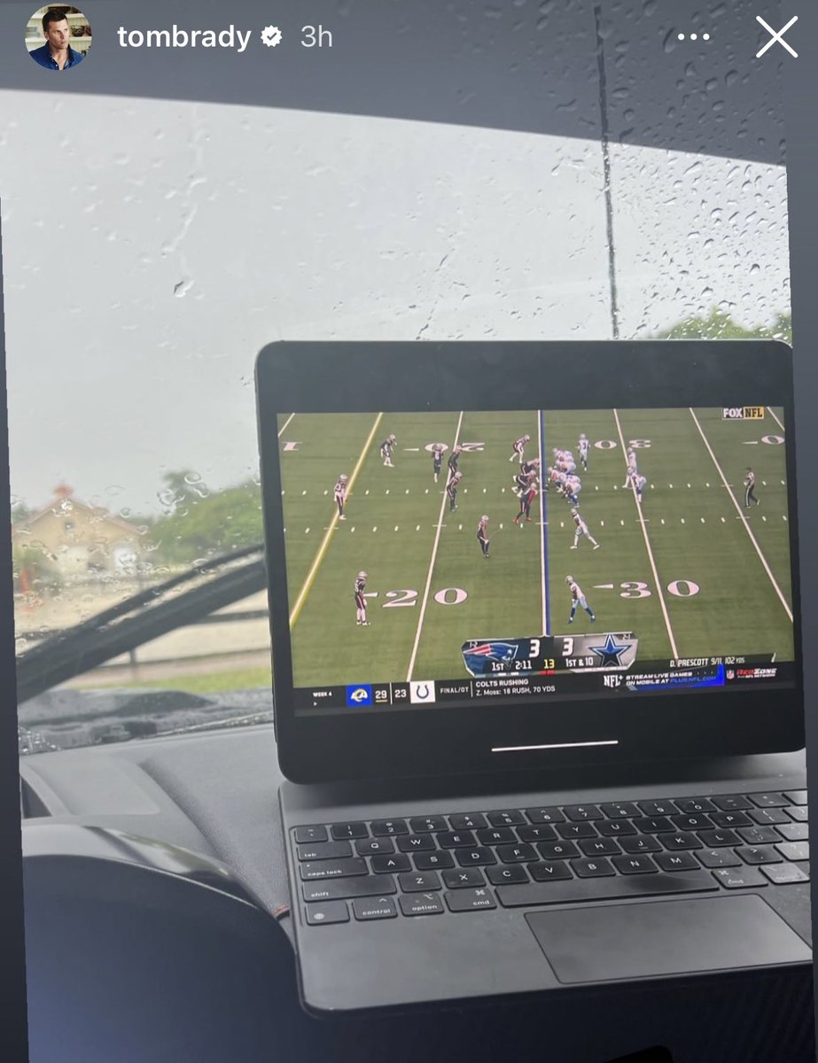 LosTalksPats's tweet photo. Tom Brady was watching the #Patriots game…

I feel even more embarrassed now 🫠 https://t.co/5LWF7GtfFl