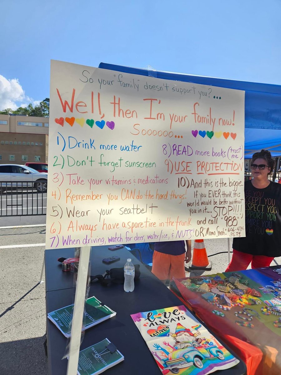 PikevillePride's tweet image. We did it. We pulled off our biggest #pride event in #pikevilleky with over 2,300 people joining us. Thank you to all of our donors, sponsors, grant makers, and more. This is the result of a lot of work. This is queer joy and celebration in #appalachia at its best.