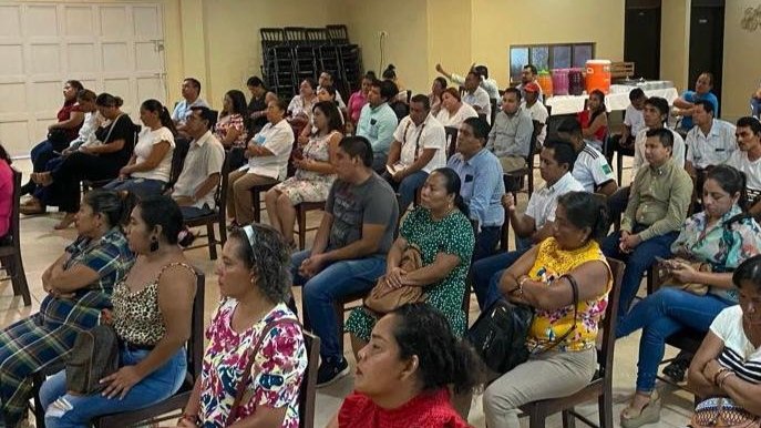 En Paraíso y Jalpa de Méndez cerramos filas en defensa de la Cuarta Transformación. Sostuvimos valiosas reuniones con liderazgos leales y comprometidos. ¡La unidad por delante! Gracias por la confianza.