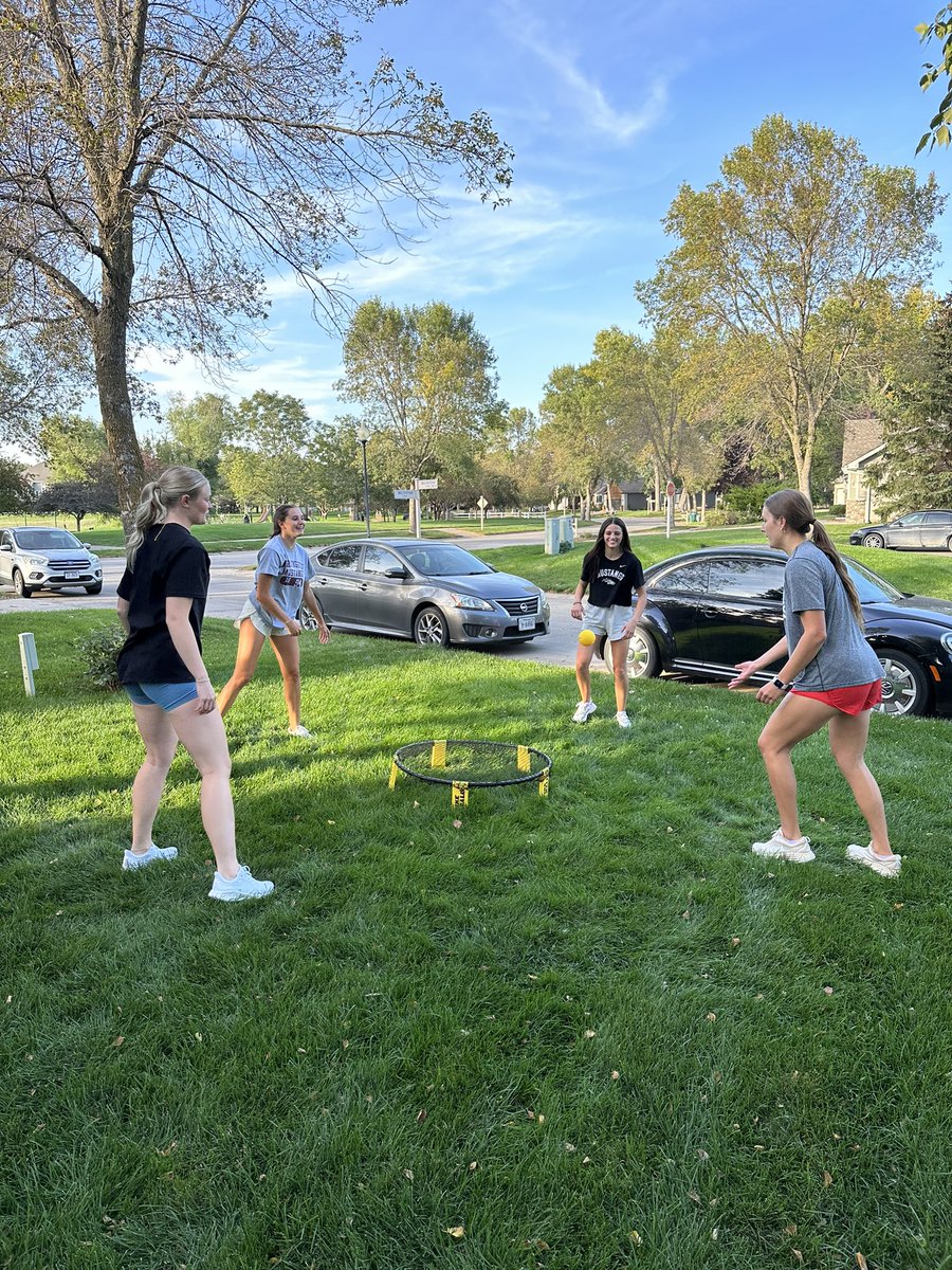 Team supper and spikeball night! Thank you to Bryan and Annette Alfredson for hosting!