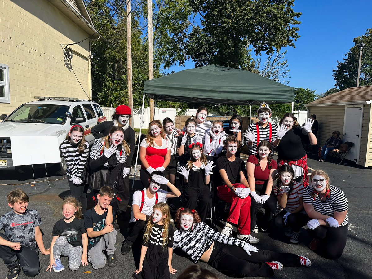 CH East Mime Company tweet media