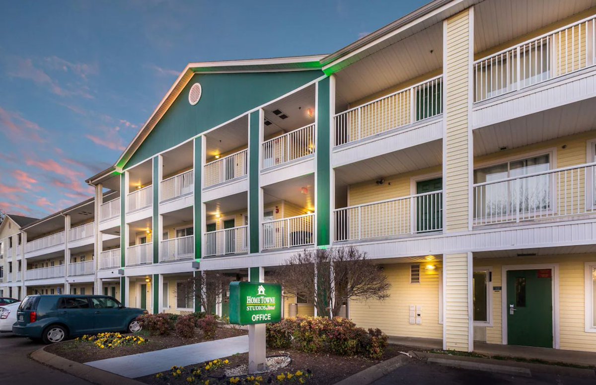 dott_tickets's tweet photo. HomeTowne #Studios, #Nashville, #provides laundry #facilities, free in-room WiFi, car/#motorhome/#coach/#lorry parking, 32-inch flat-screen TVs with cable channels, wardrobes/cupboards, separate sitting #areas & #kitchenettes.
To book quote Ref: EX/HTS👉https://t.co/KrRLaNApzZ https://t.co/se9AQncHv4